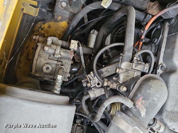 image for item OJ9054 Yale GLC060TGNUAE084 forklift