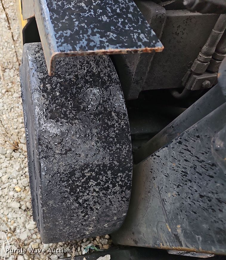 image for item OJ9054 Yale GLC060TGNUAE084 forklift