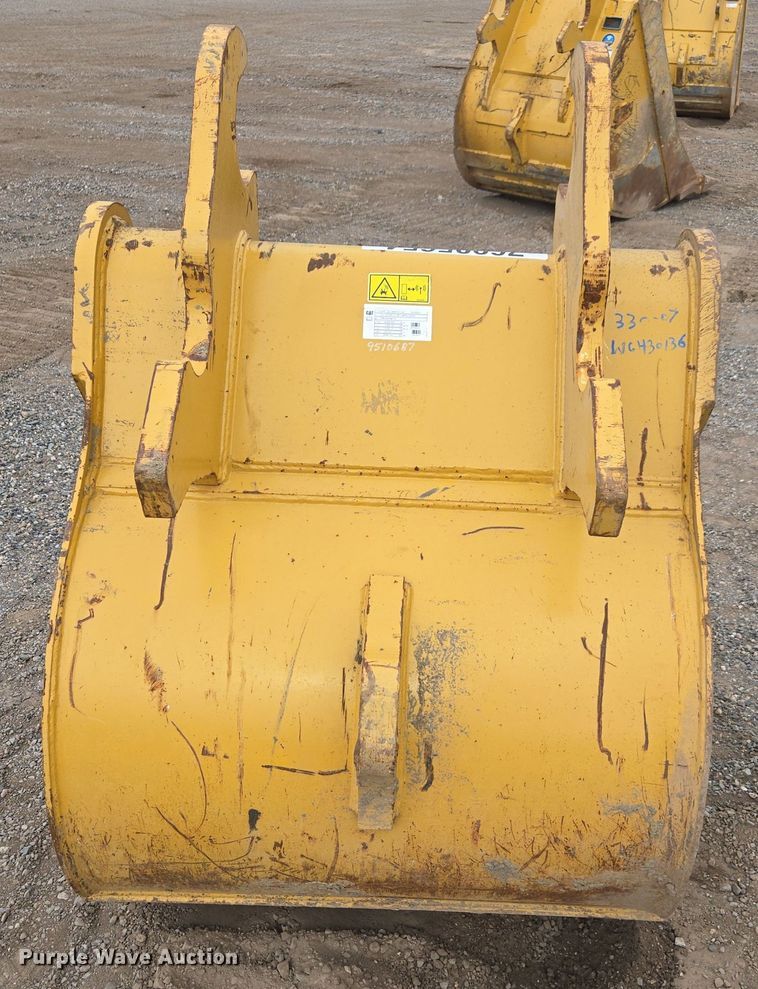 image for item YA0112 Caterpillar 42