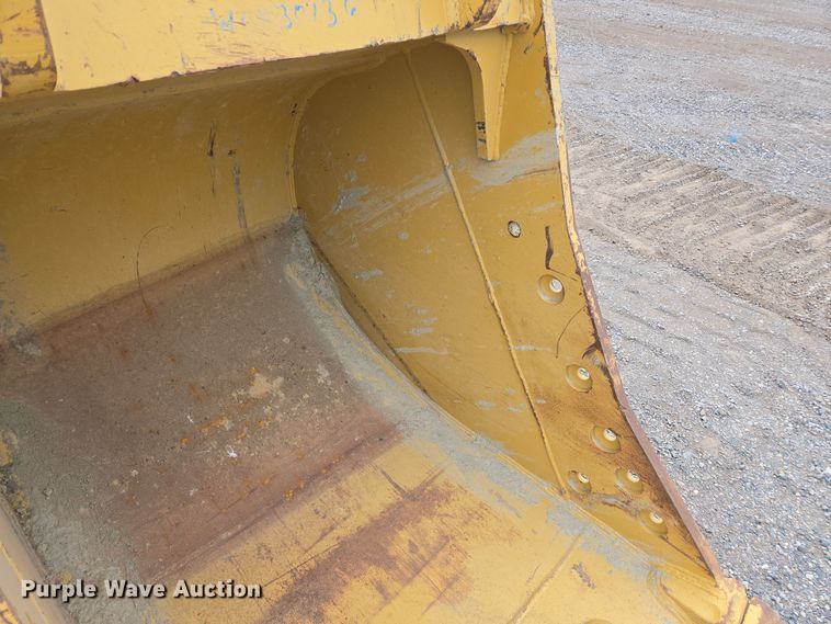 image for item YA0112 Caterpillar 42