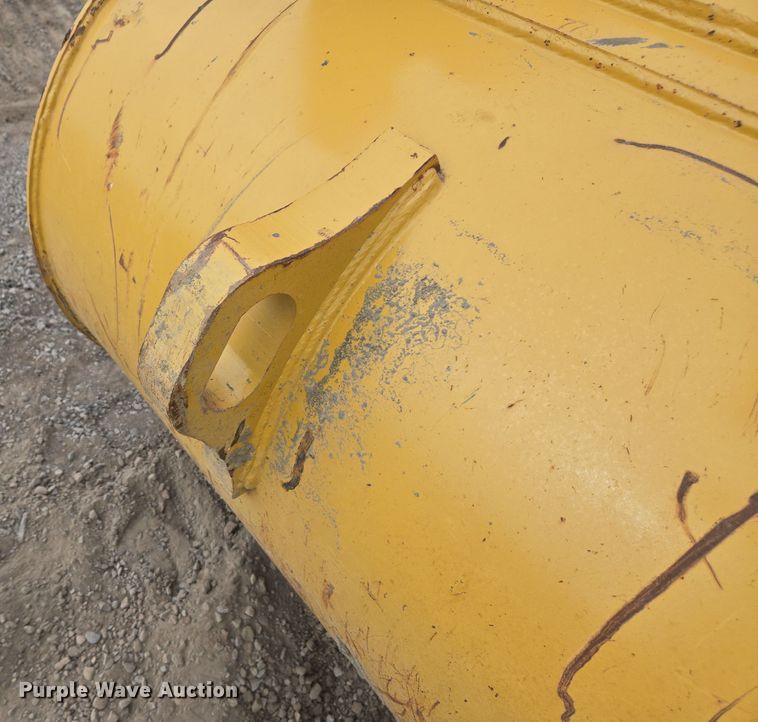 image for item YA0112 Caterpillar 42