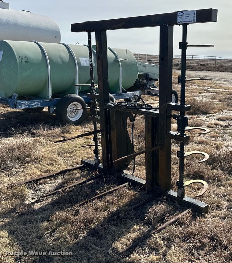 image for item DL0487 Bale grapple