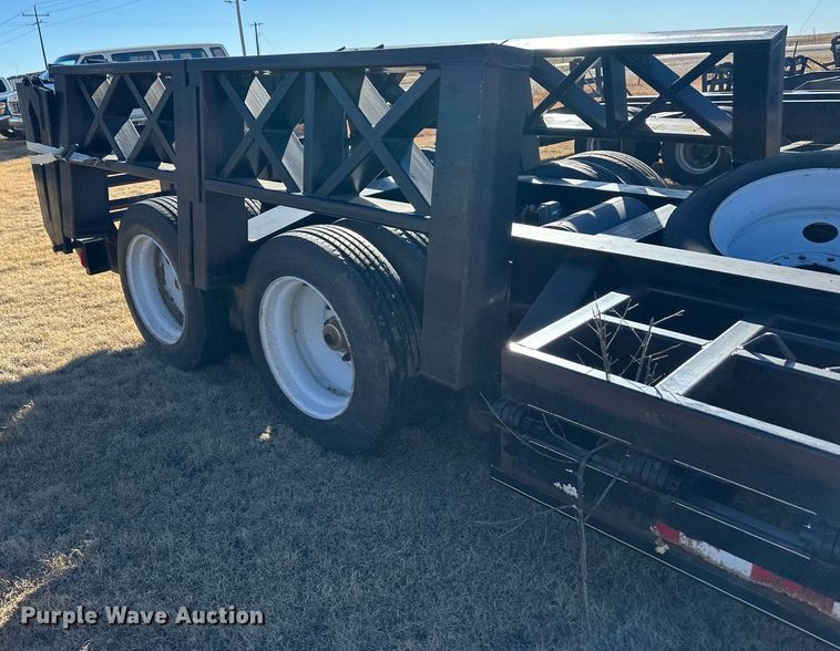 image for item DM2732 2006 Trailtech CT220II combine trailer