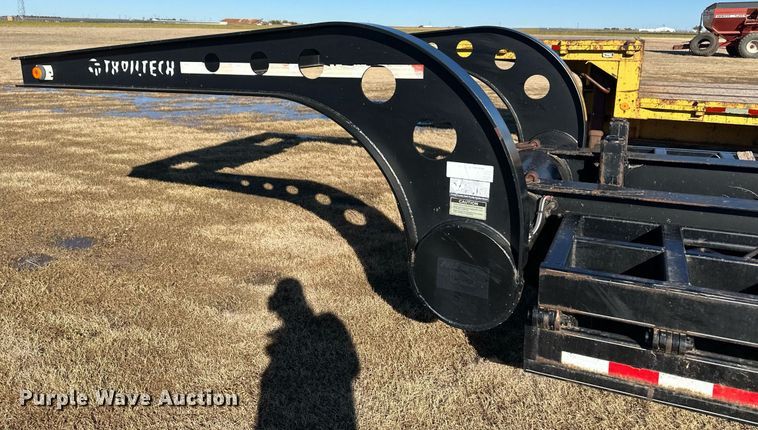 image for item DM2732 2006 Trailtech CT220II combine trailer