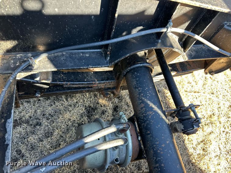 image for item DM2732 2006 Trailtech CT220II combine trailer