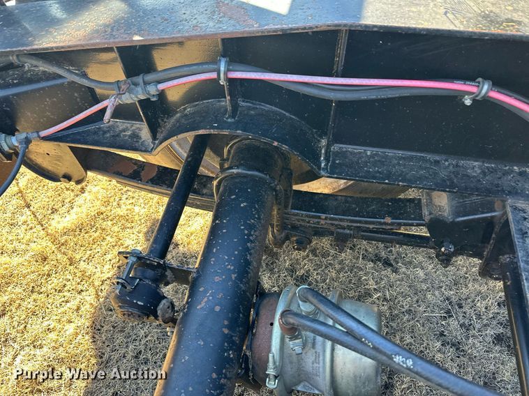 image for item DM2732 2006 Trailtech CT220II combine trailer