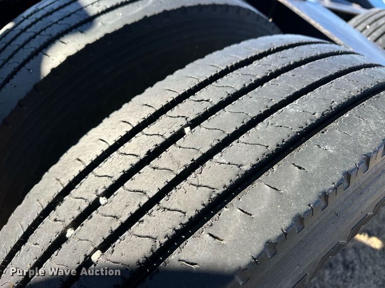 image for item DM2732 2006 Trailtech CT220II combine trailer