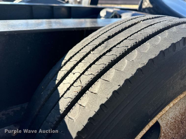 image for item DM2732 2006 Trailtech CT220II combine trailer