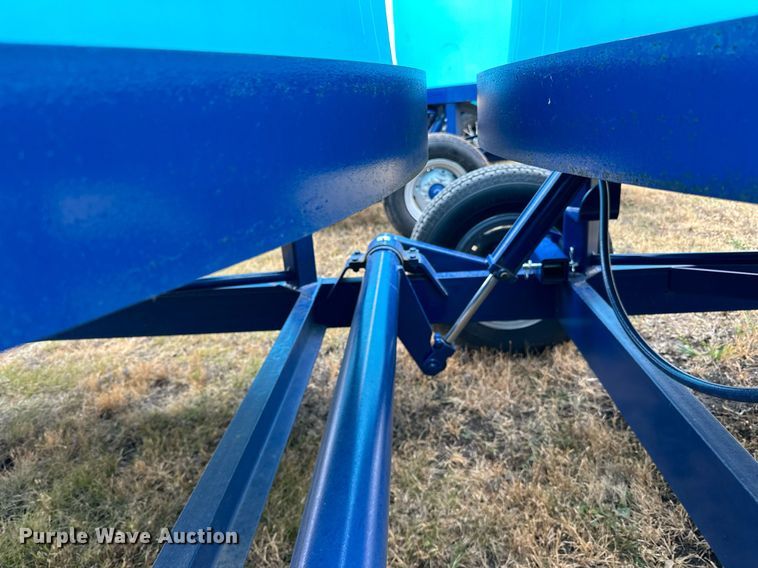 image for item DN0844 Duo-Lift DC6050 tank trailer