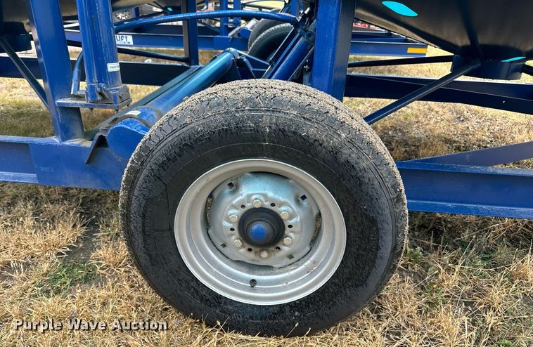 image for item DN0844 Duo-Lift DC6050 tank trailer