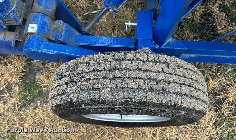 image for item DN0844 Duo-Lift DC6050 tank trailer