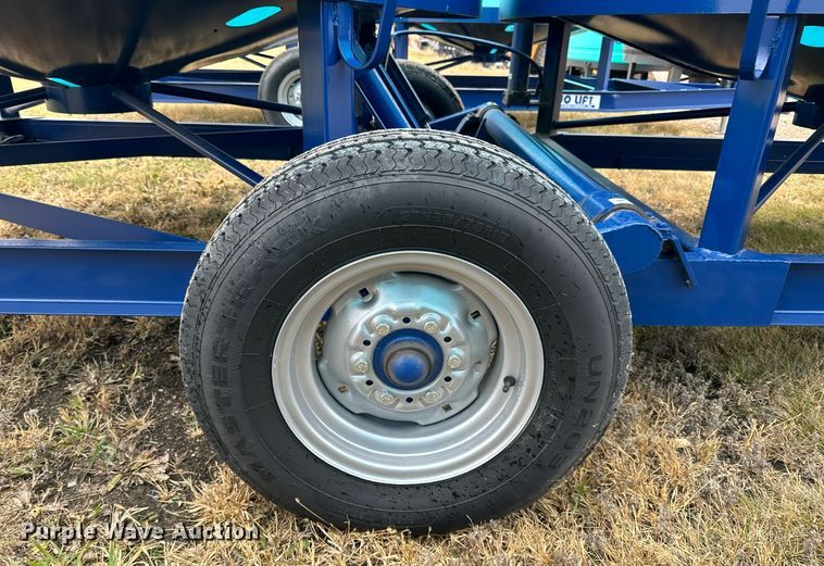 image for item DN0844 Duo-Lift DC6050 tank trailer