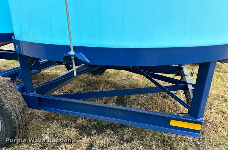 image for item DN0845 Duo-Lift DC6060 tank trailer