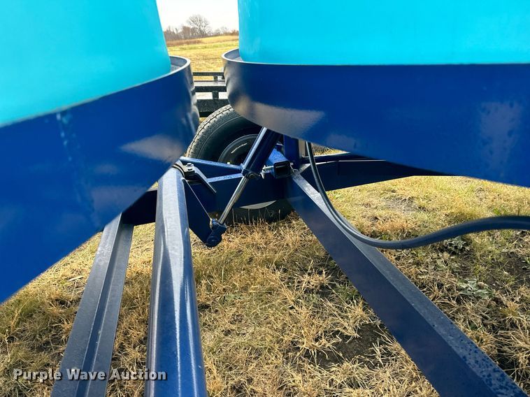 image for item DN0845 Duo-Lift DC6060 tank trailer