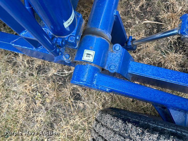 image for item DN0845 Duo-Lift DC6060 tank trailer