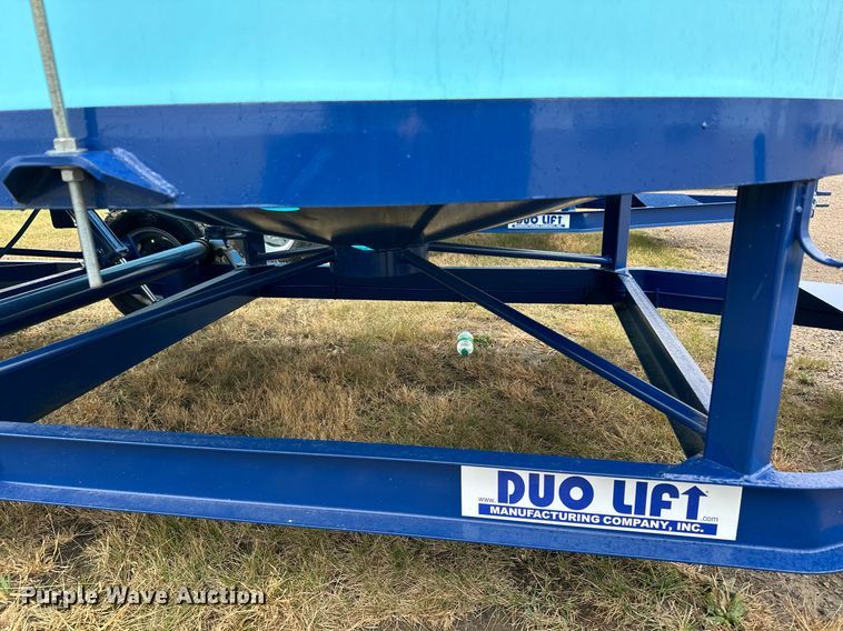 image for item DN0845 Duo-Lift DC6060 tank trailer