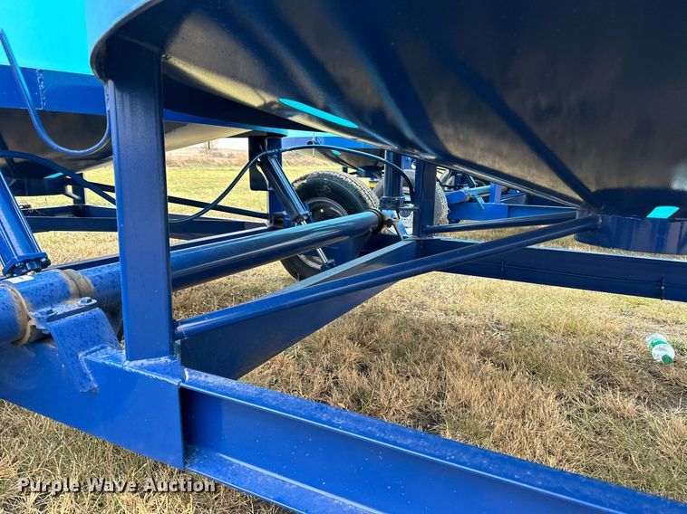 image for item DN0845 Duo-Lift DC6060 tank trailer