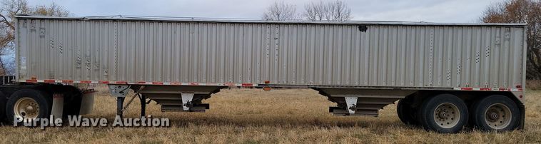 image for item DN3625 1984 Wilson AGH-700 grain trailer