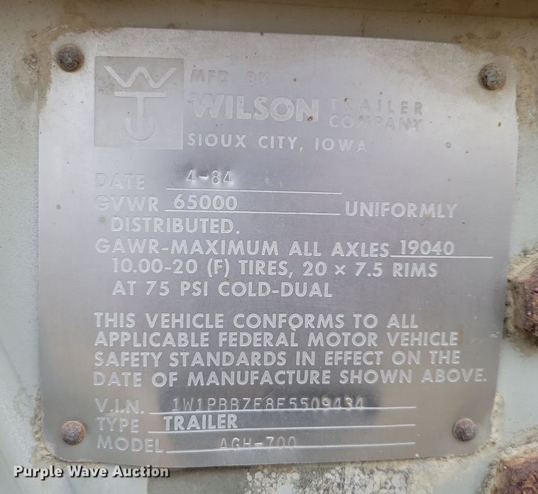 image for item DN3625 1984 Wilson AGH-700 grain trailer