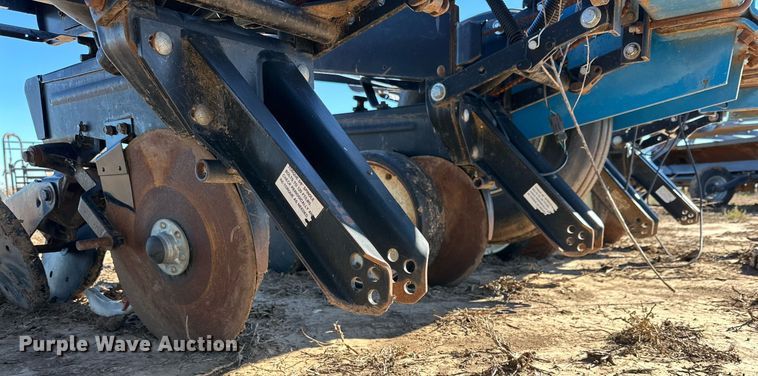 image for item DP5958 Kinze planter