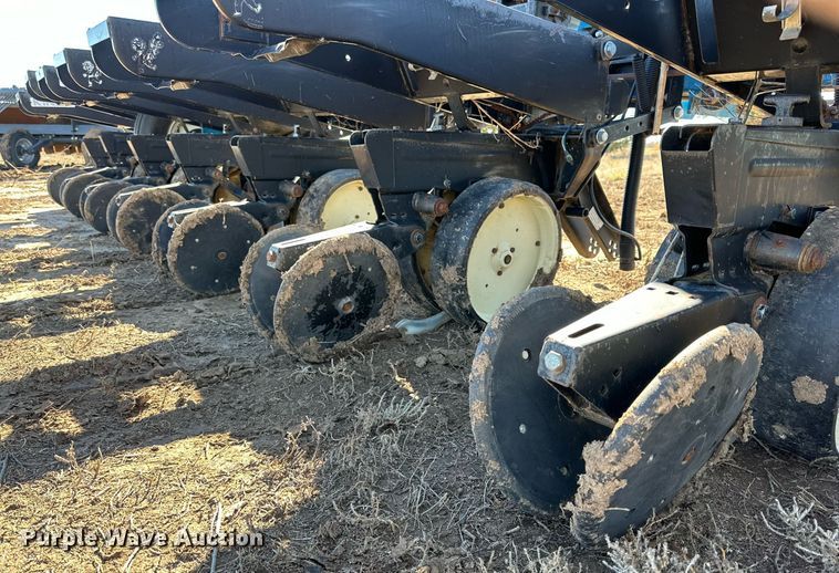 image for item DP5958 Kinze planter