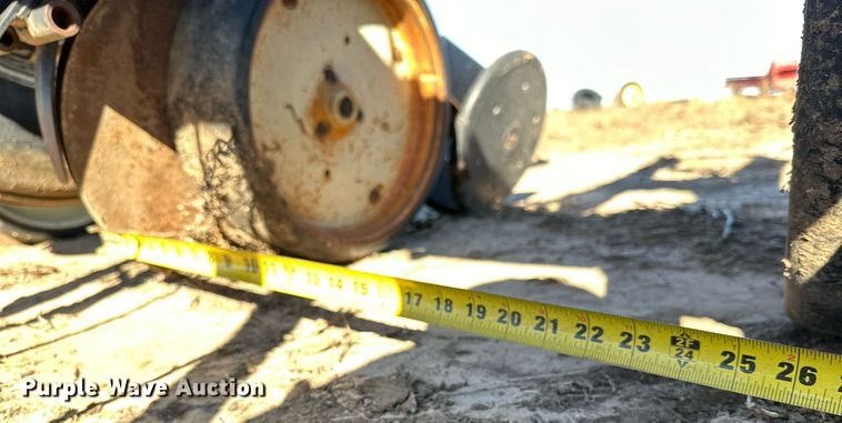image for item DP5958 Kinze planter