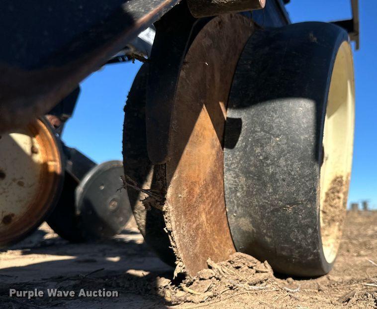 image for item DP5958 Kinze planter