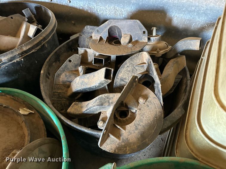 image for item DP5958 Kinze planter