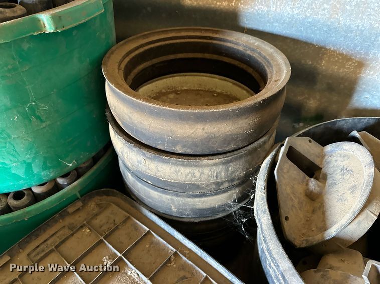 image for item DP5958 Kinze planter