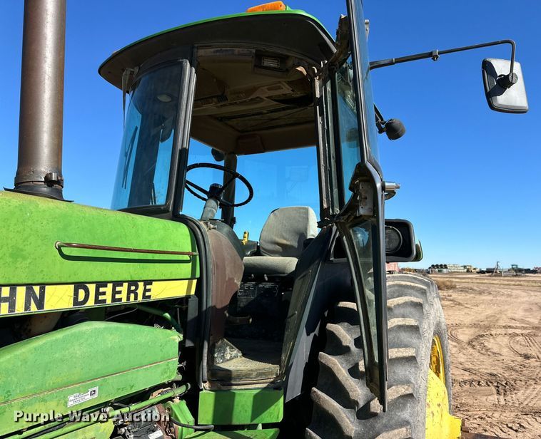 image for item DP5963 1985 John Deere 4850 tractor