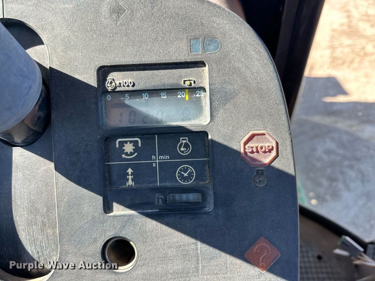 image for item DP5963 1985 John Deere 4850 tractor