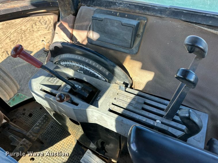 image for item DP5963 1985 John Deere 4850 tractor