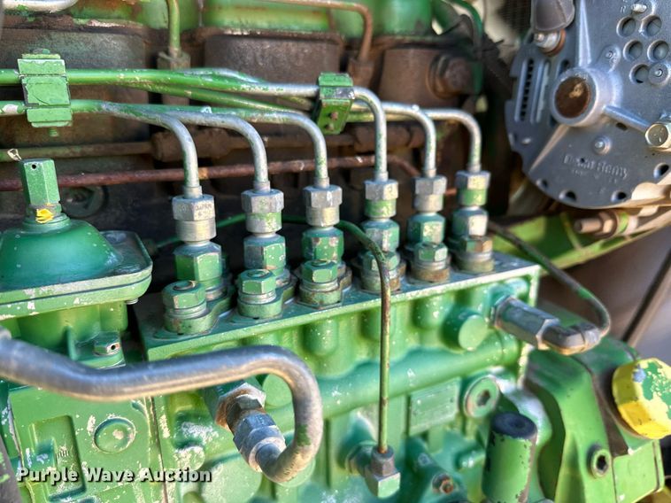 image for item DP5963 1985 John Deere 4850 tractor