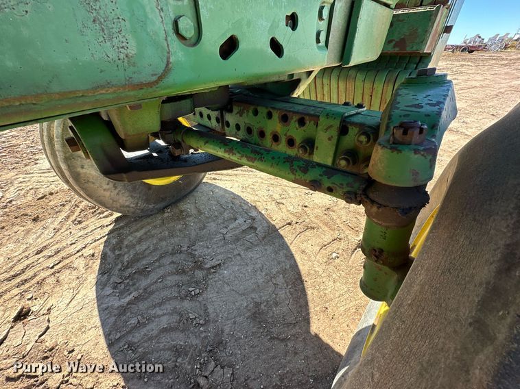 image for item DP5963 1985 John Deere 4850 tractor