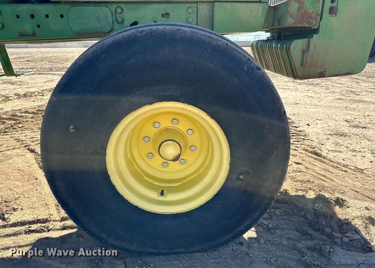 image for item DP5963 1985 John Deere 4850 tractor