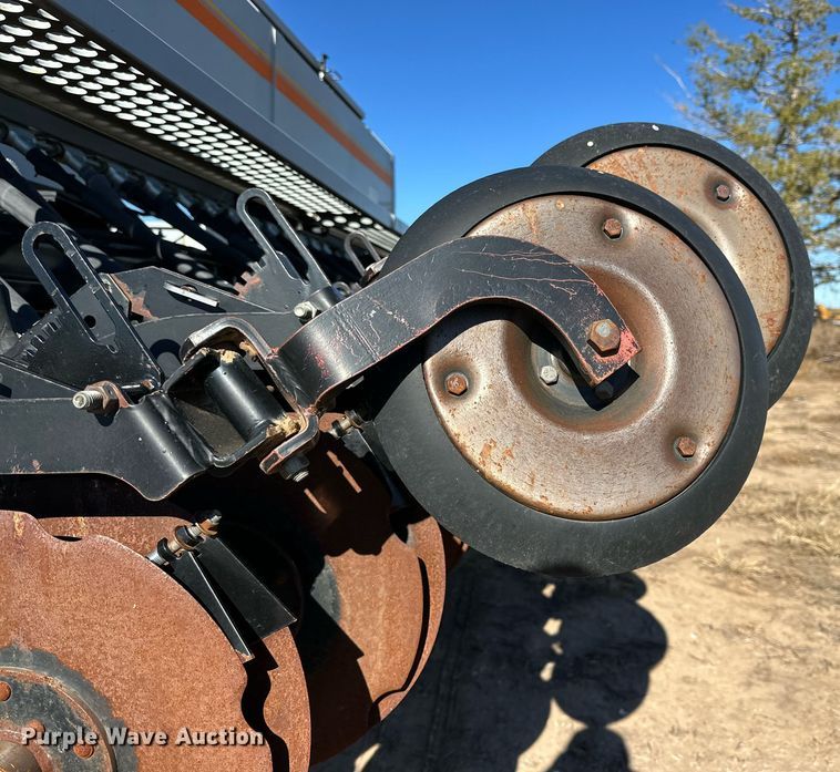 image for item DP5966 Crustbuster 4740 grain drill