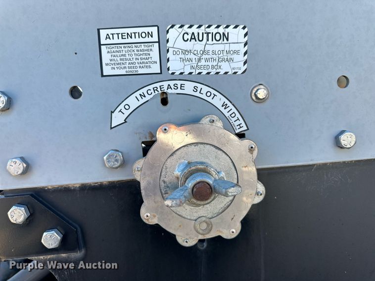 image for item DP5966 Crustbuster 4740 grain drill