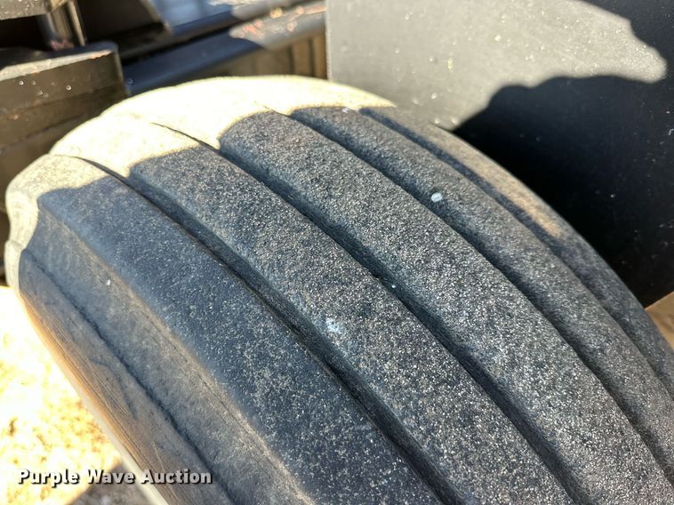 image for item DP5966 Crustbuster 4740 grain drill