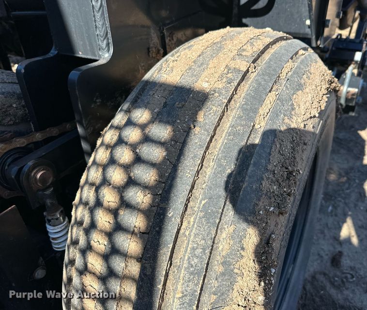 image for item DP5966 Crustbuster 4740 grain drill