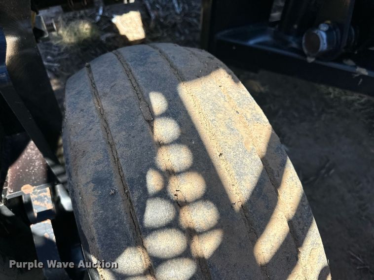 image for item DP5966 Crustbuster 4740 grain drill