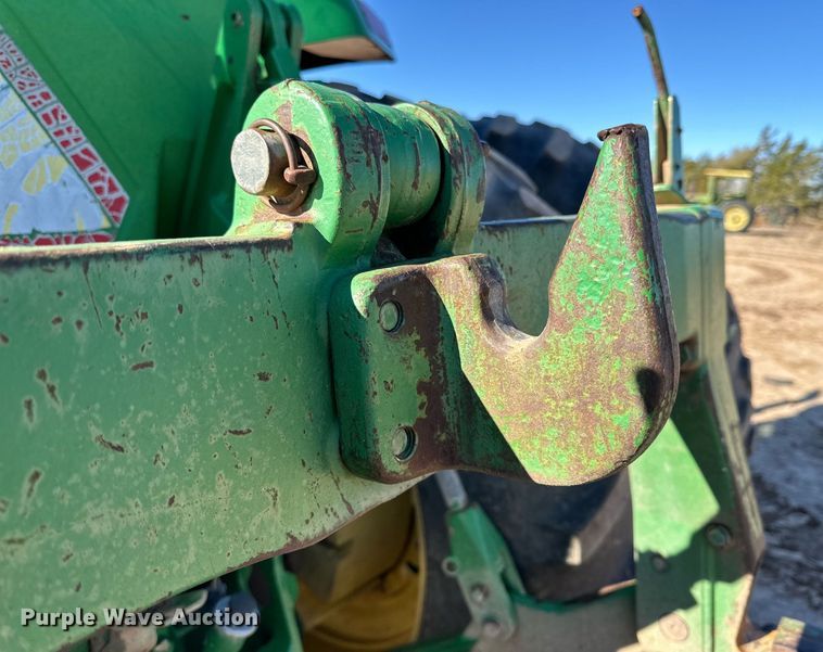 image for item DP5970 1995 John Deere 8400 MFWD tractor