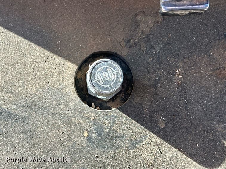 image for item DP5970 1995 John Deere 8400 MFWD tractor