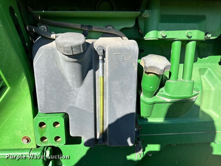 image for item DP5970 1995 John Deere 8400 MFWD tractor