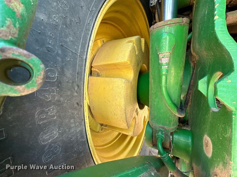 image for item DP5970 1995 John Deere 8400 MFWD tractor