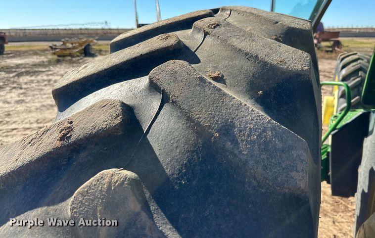 image for item DP5970 1995 John Deere 8400 MFWD tractor