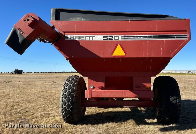 image for item DQ3123 Brent 520 grain cart