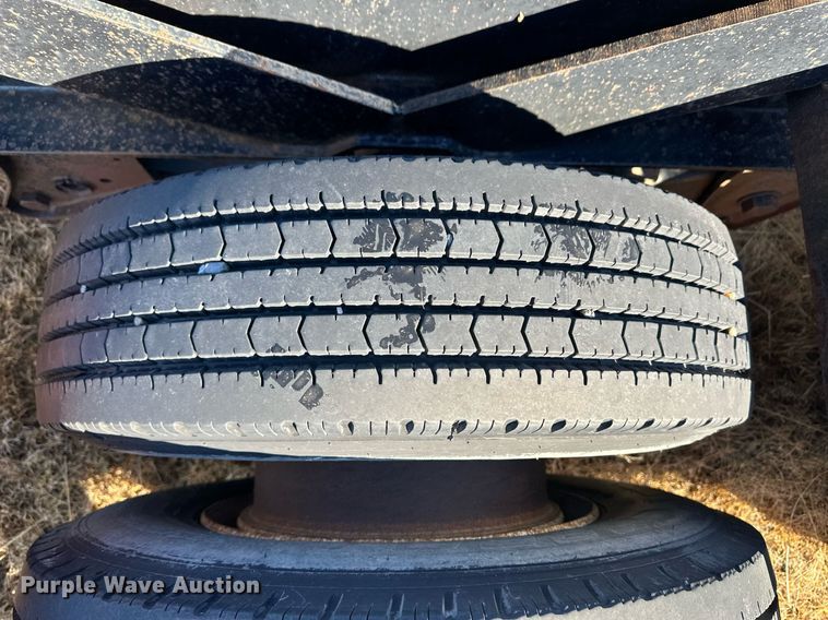 image for item DQ3124 2023 Jantz-Femco combine trailer