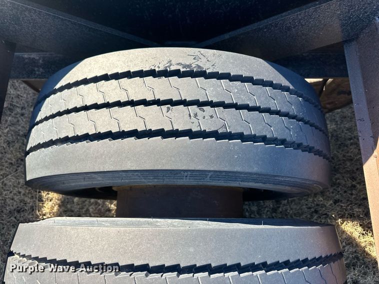 image for item DQ3125 2021 Jantz-Femco combine trailer