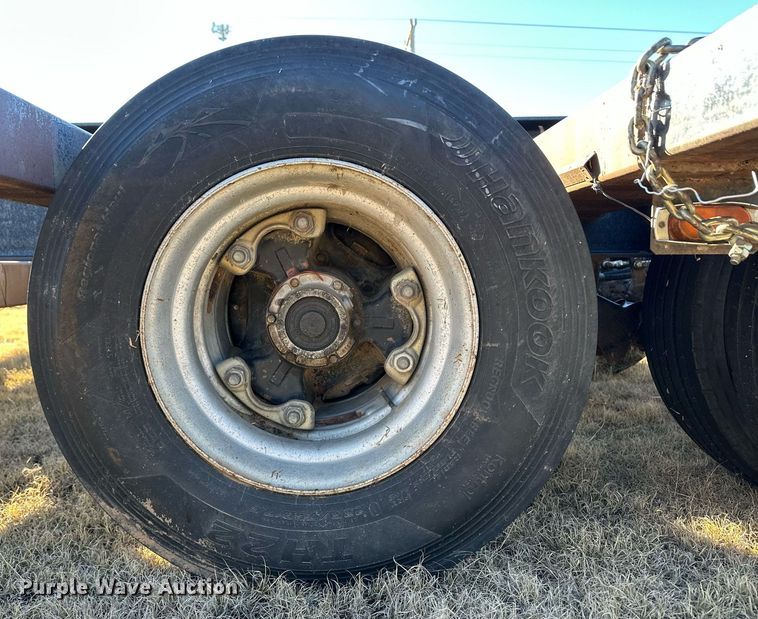 image for item DQ3125 2021 Jantz-Femco combine trailer