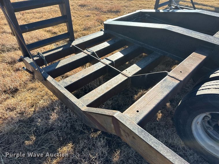 image for item DQ3126 2021 Jantz-Femco combine trailer